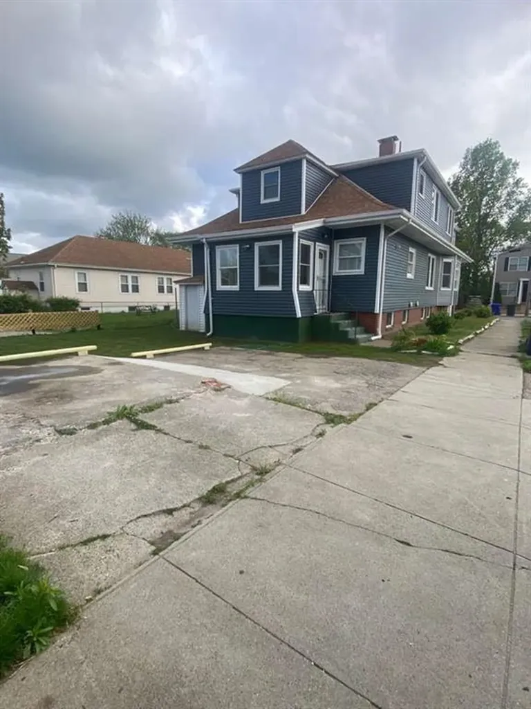 178 Ledge Street Providence RI 02904