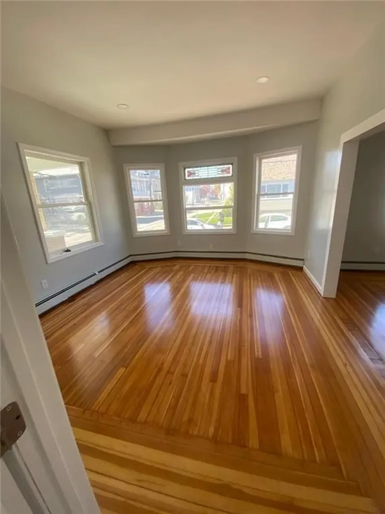178 Ledge Street Providence RI 02904