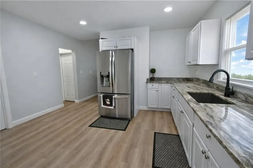 178 Ledge Street Providence RI 02904