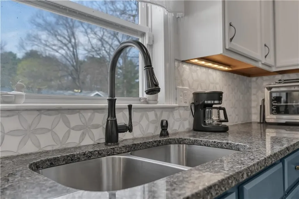 170 Heritage Road North Kingstown RI 02852