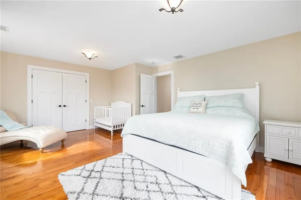 81 South Pier Road Narragansett RI 02882
