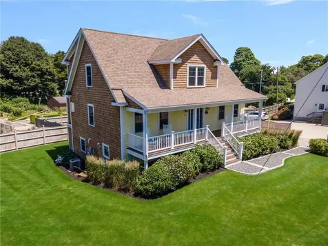 81 South Pier Road Narragansett RI 02882