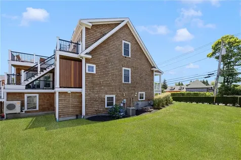 81 South Pier Road Narragansett RI 02882