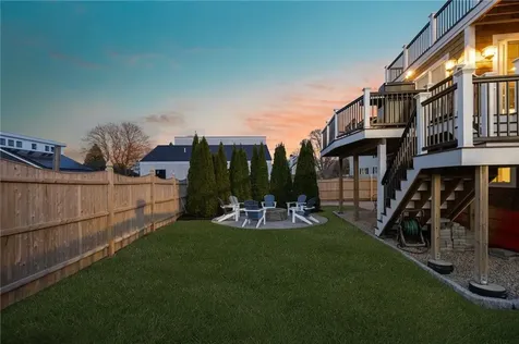 81 South Pier Road Narragansett RI 02882