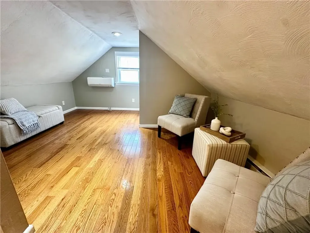 143 River Vue Avenue Warwick RI 02889