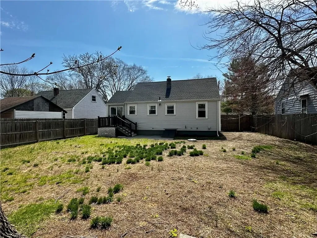 143 River Vue Avenue Warwick RI 02889