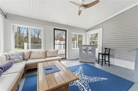 25 Robin Way Westerly RI 02891