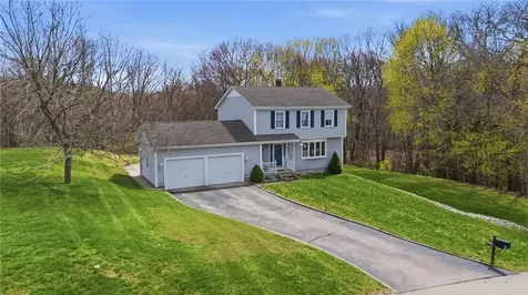 25 Robin Way Westerly RI 02891