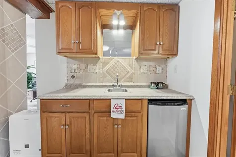 25 Robin Way Westerly RI 02891
