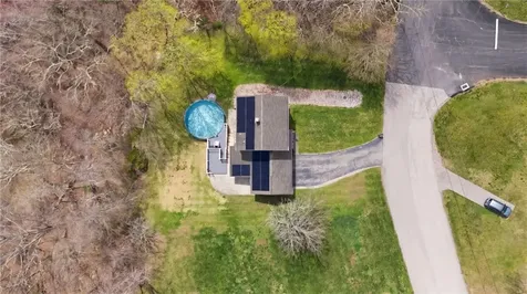 25 Robin Way Westerly RI 02891