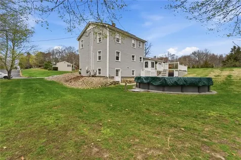 25 Robin Way Westerly RI 02891