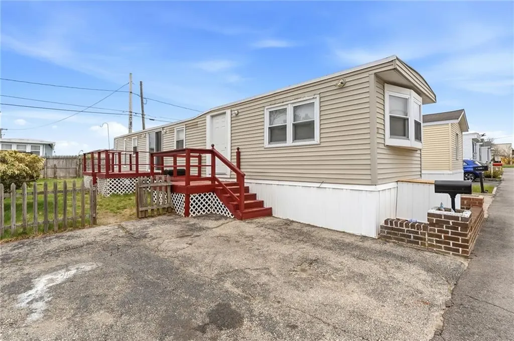 11 East Drive East Providence RI 02916