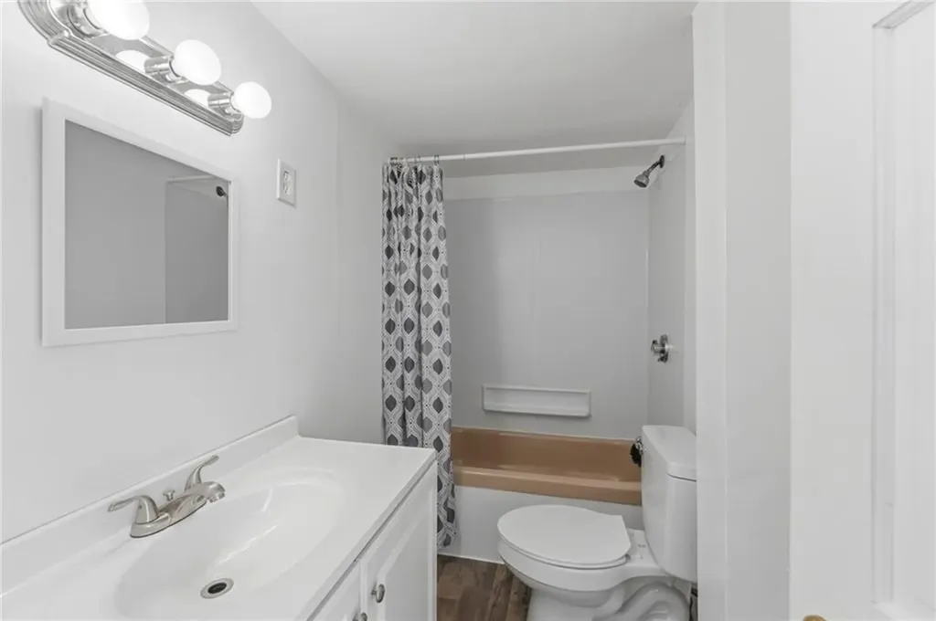 11 East Drive East Providence RI 02916