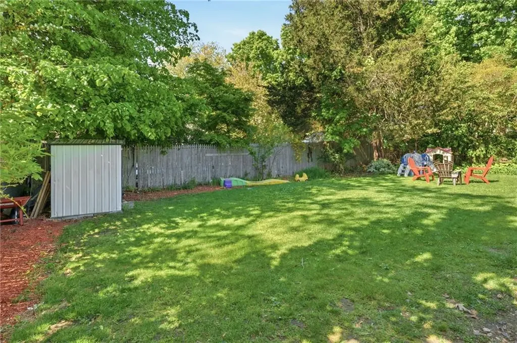 97 Delwood Road Warwick RI 02889