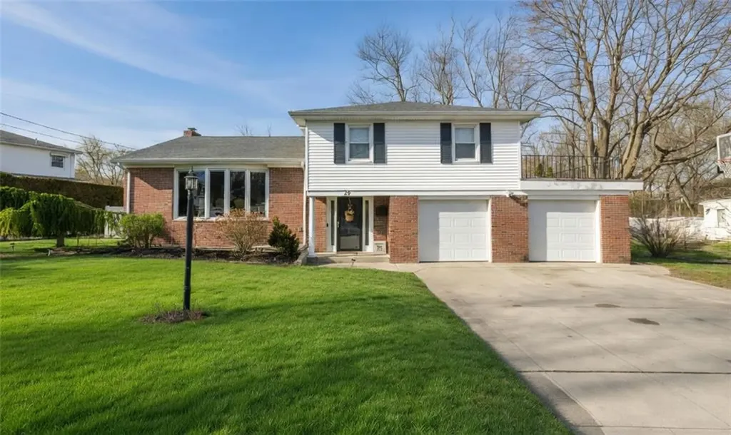 29 Golini Drive Johnston RI 02919