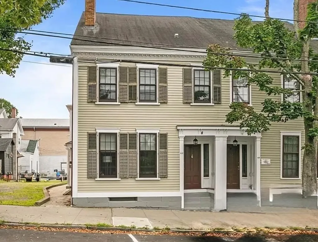44 Bradford Street Bristol RI 02809