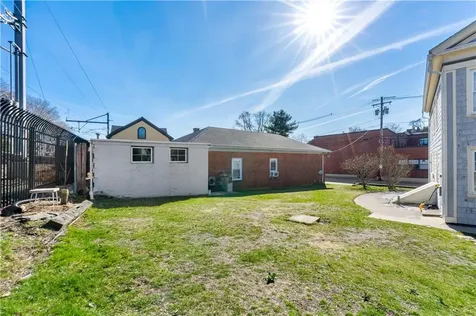 134 142 Duke Street East Greenwich RI 02818