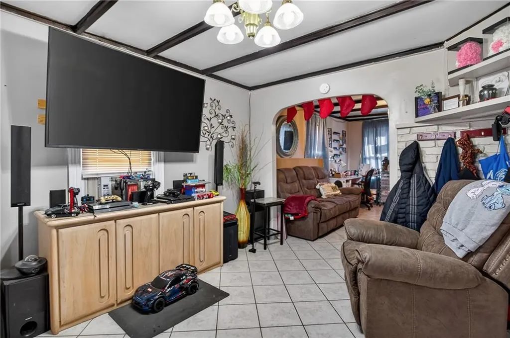 31 Sassafras Street Providence RI 02907