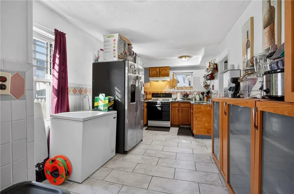 31 Sassafras Street Providence RI 02907