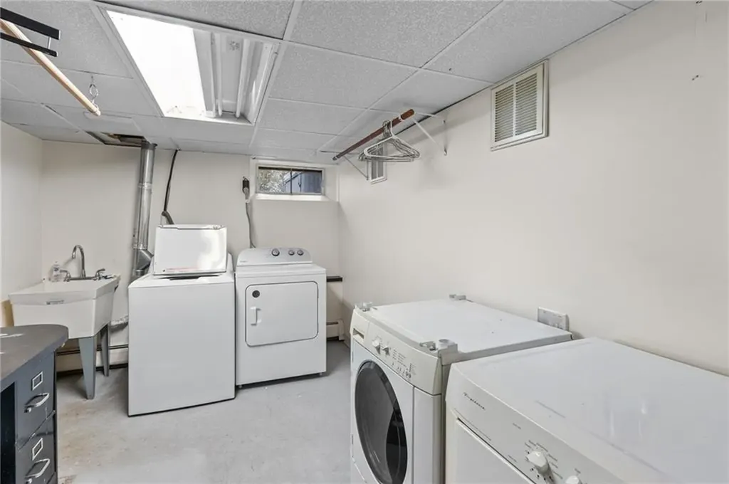 37 Carlson Circle West Warwick RI 02893