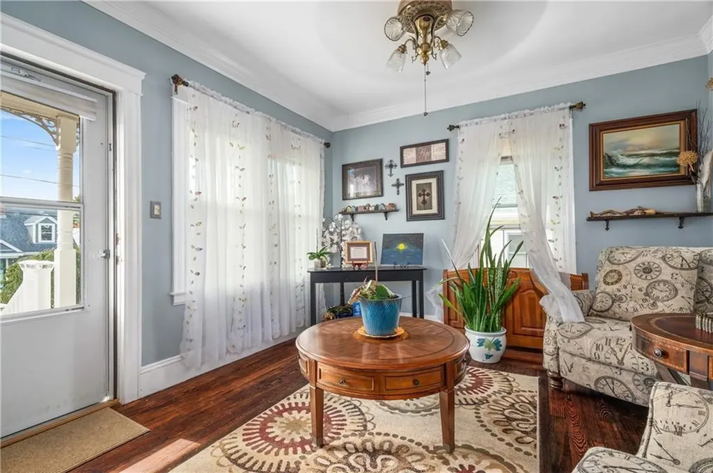 19 Hopkins Street Lincoln RI 02865