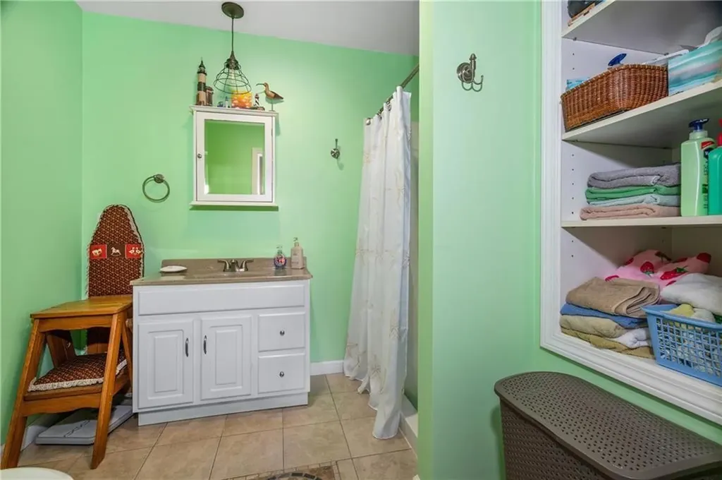 19 Hopkins Street Lincoln RI 02865