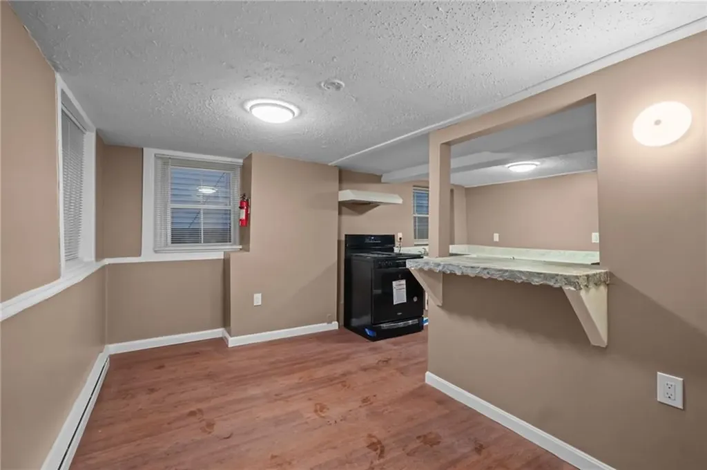 752 Social Street Woonsocket RI 02895