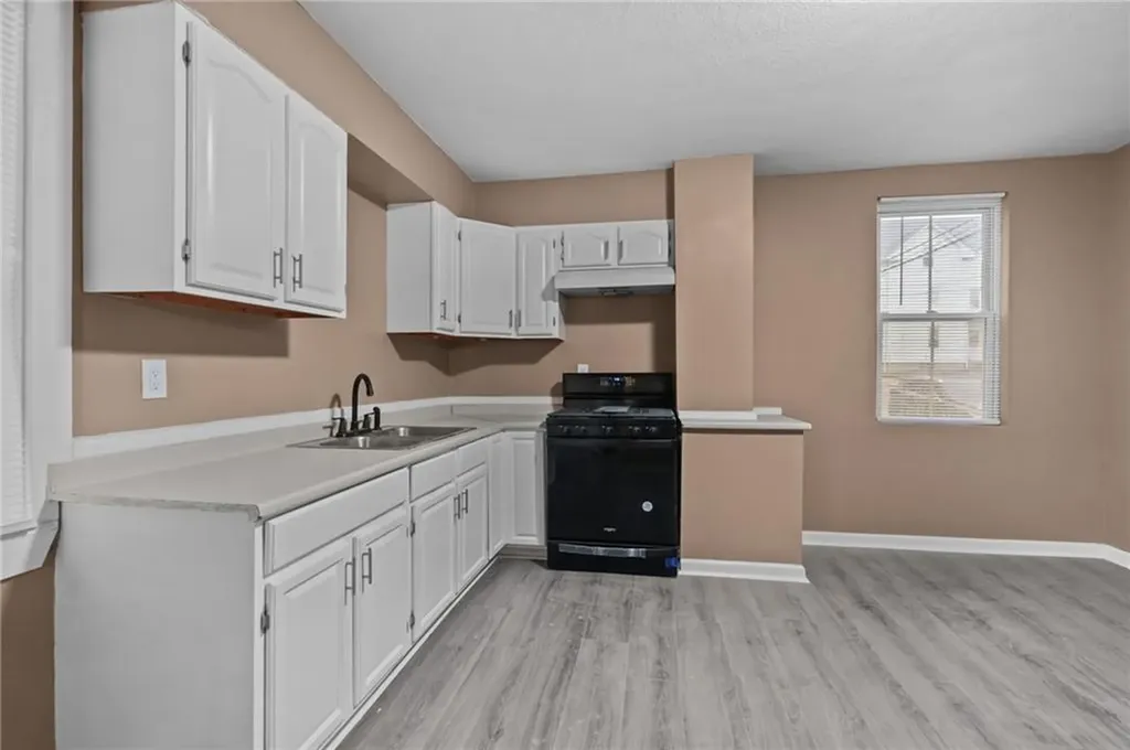 752 Social Street Woonsocket RI 02895