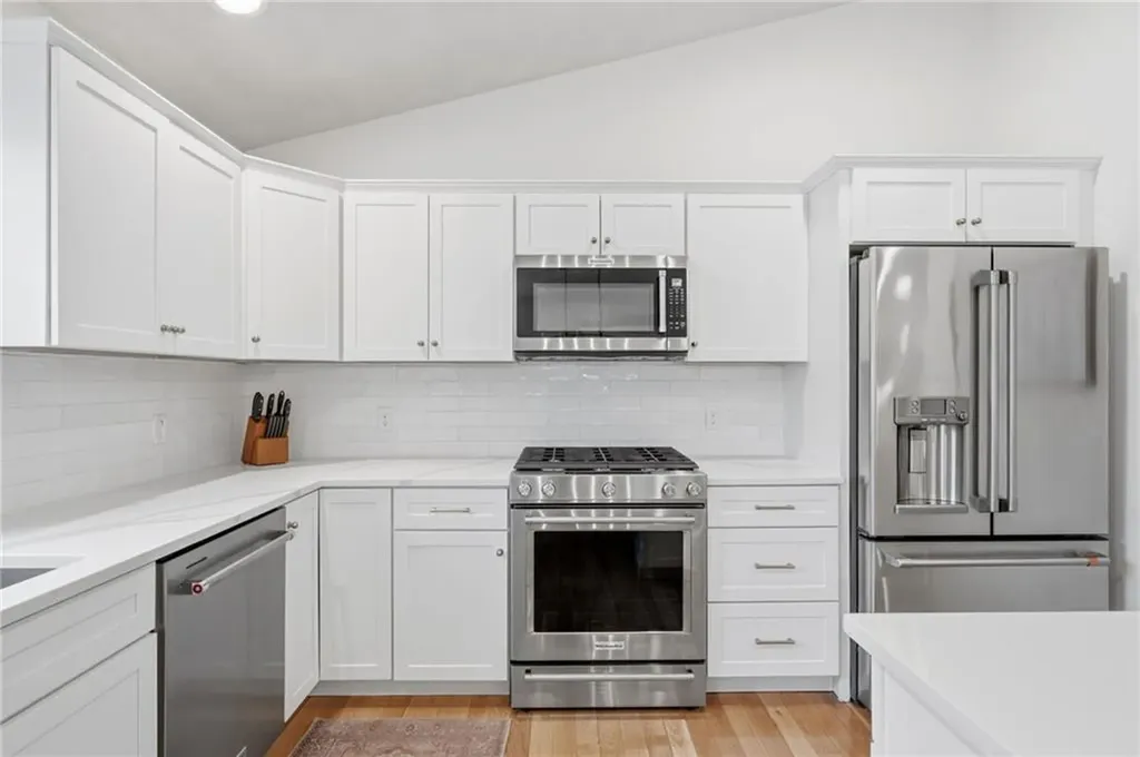 380 Ledge Road Coventry RI 02816