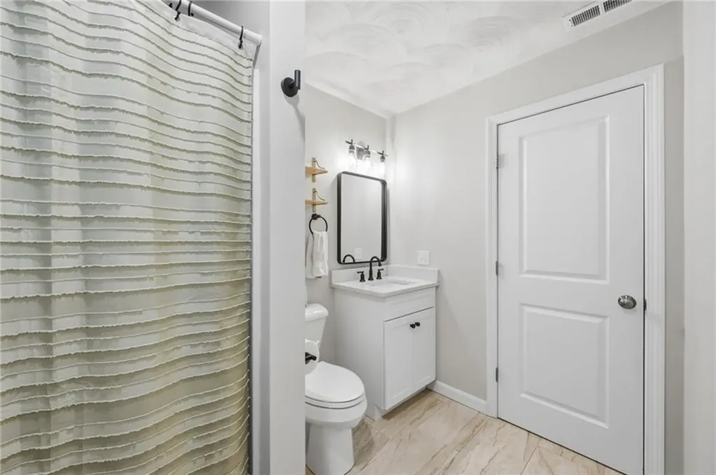 380 Ledge Road Coventry RI 02816