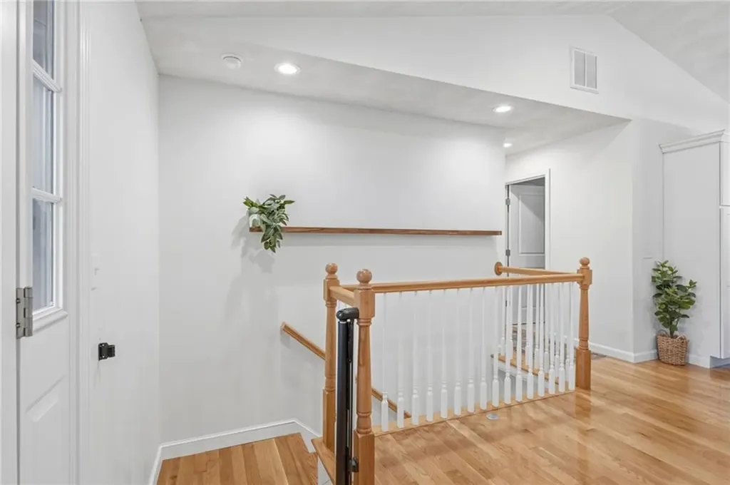 380 Ledge Road Coventry RI 02816