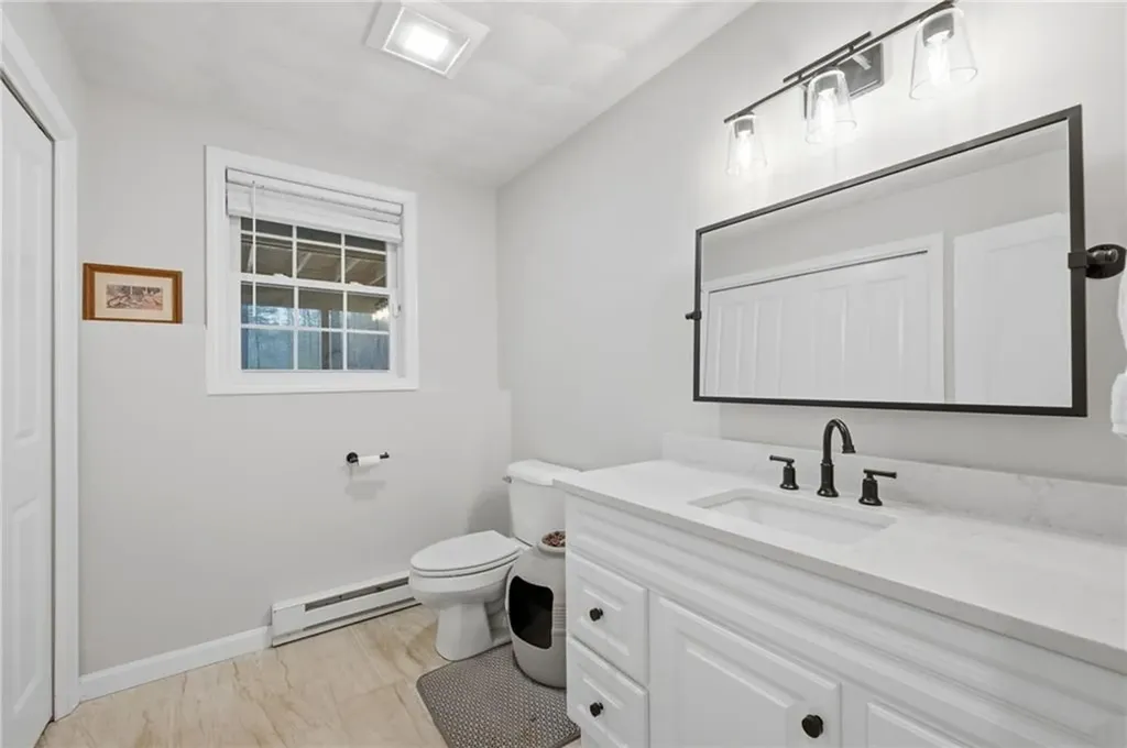 380 Ledge Road Coventry RI 02816