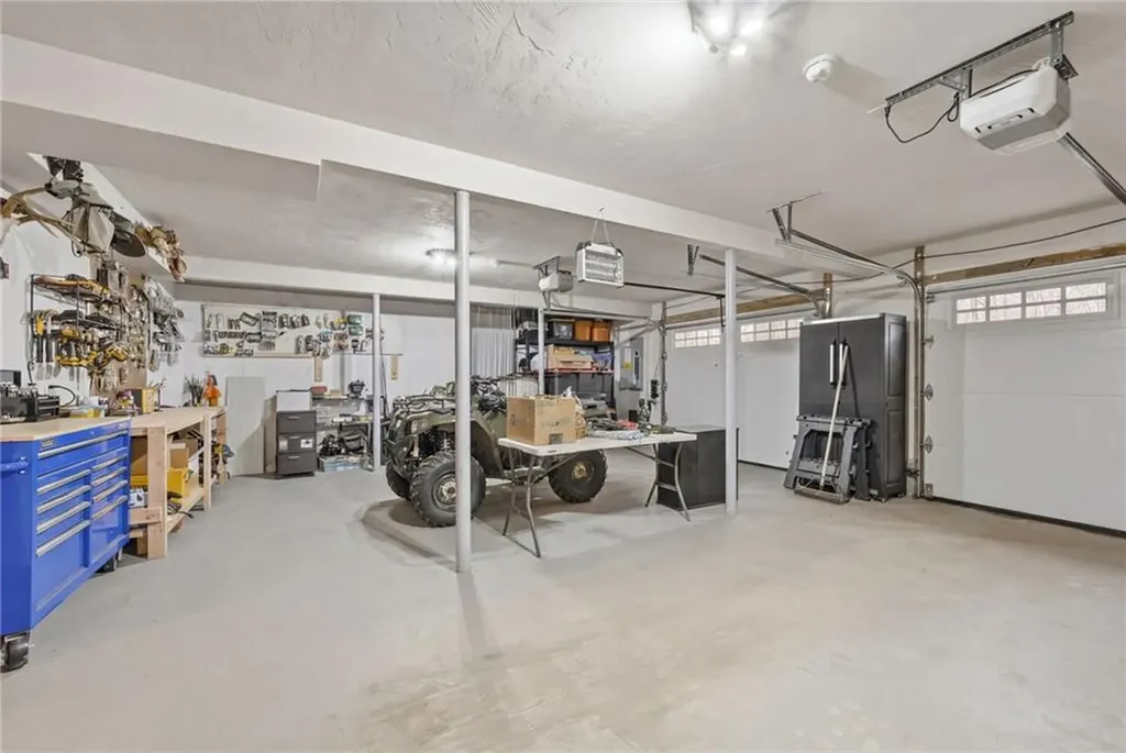 380 Ledge Road Coventry RI 02816