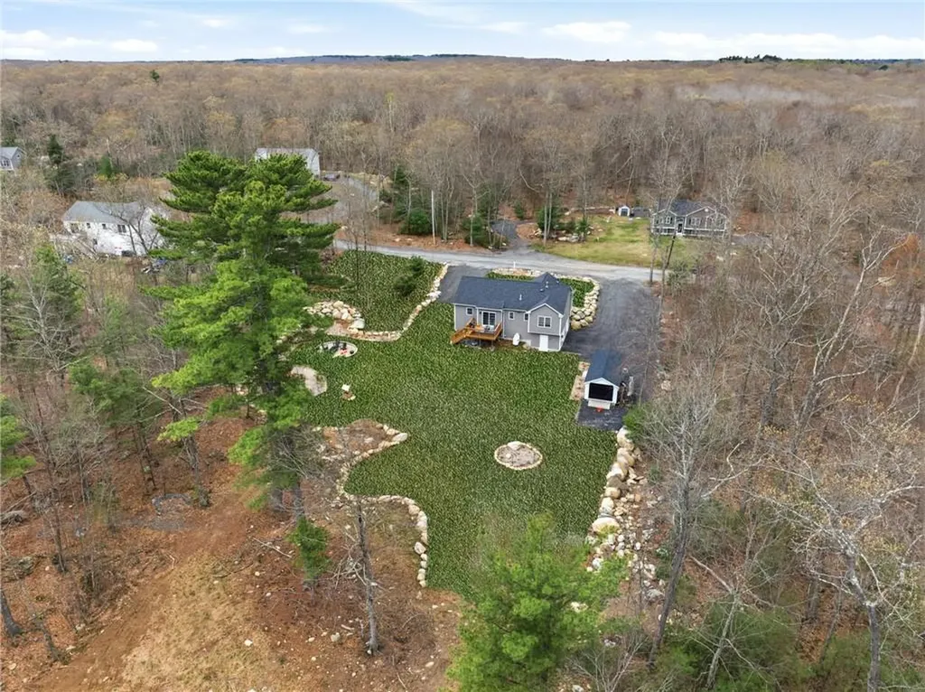 380 Ledge Road Coventry RI 02816
