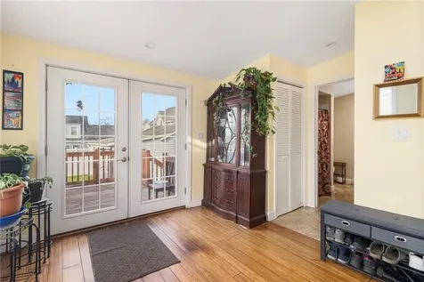 156 Putnam Street East Providence RI 02914