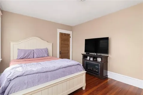 156 Putnam Street East Providence RI 02914
