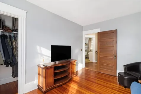 156 Putnam Street East Providence RI 02914