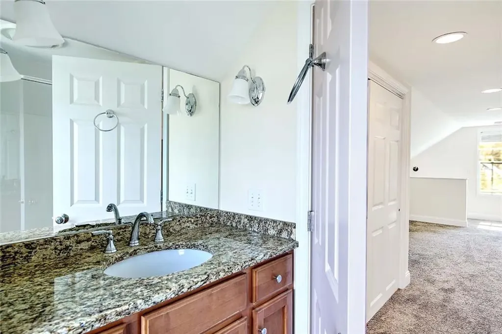 31 Garfield Avenue Bristol RI 02809