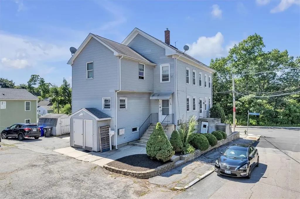 1 Metcalf Avenue North Providence RI 02911