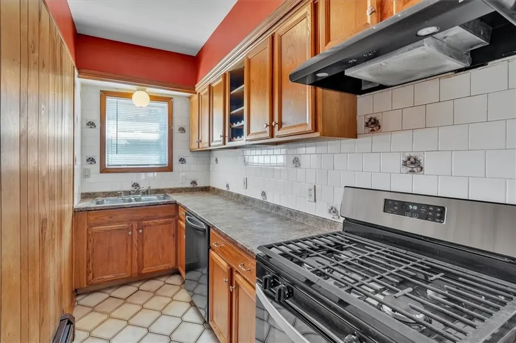 1 Metcalf Avenue North Providence RI 02911