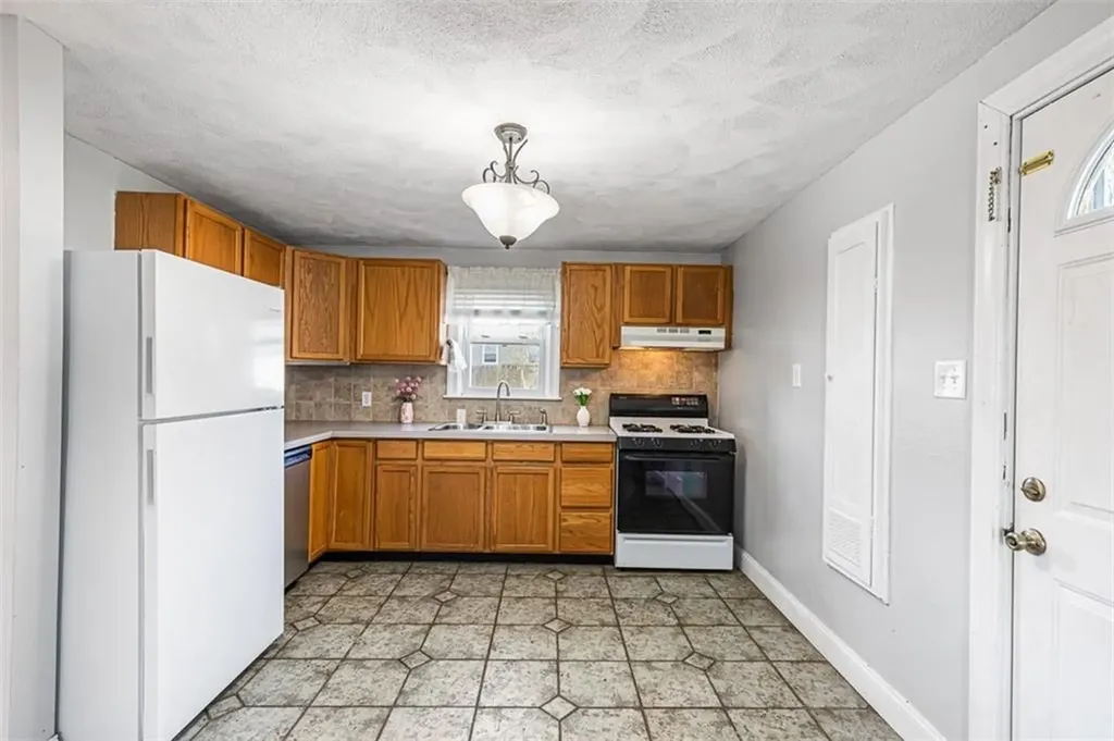 25 Harrison Street Cumberland RI 02864