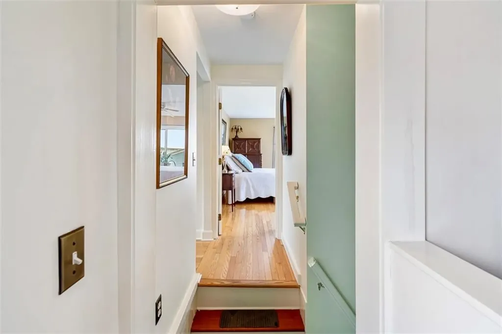 233 Terrace Avenue East Providence RI 02915