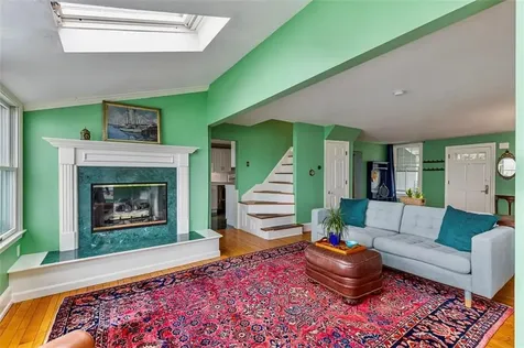 233 Terrace Avenue East Providence RI 02915