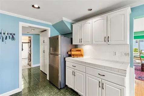 233 Terrace Avenue East Providence RI 02915