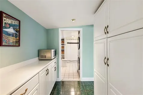 233 Terrace Avenue East Providence RI 02915