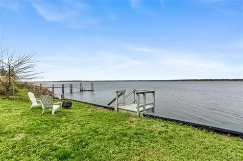 233 Terrace Avenue East Providence RI 02915