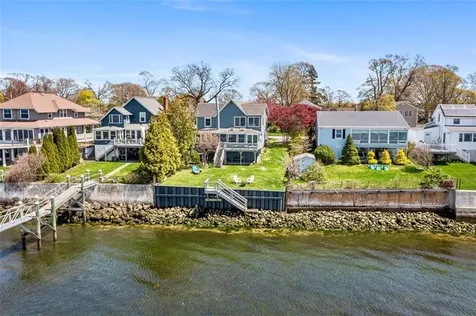 233 Terrace Avenue East Providence RI 02915