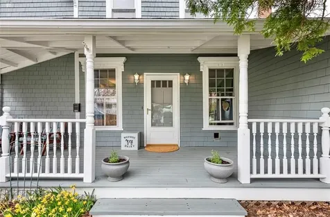 233 Terrace Avenue East Providence RI 02915