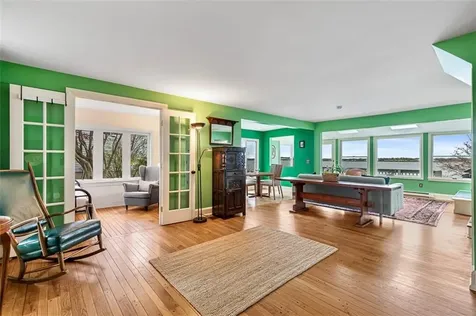 233 Terrace Avenue East Providence RI 02915