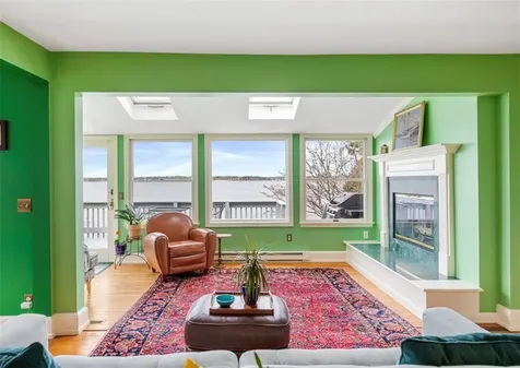 233 Terrace Avenue East Providence RI 02915